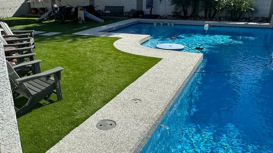 rubberstone-pool-resurface